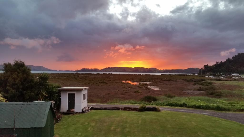 Abbey Court Motel Coromandel Exterior photo