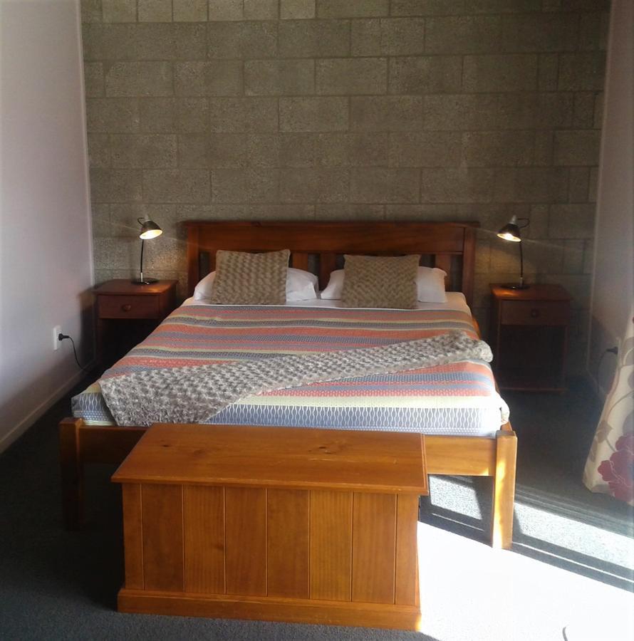 Abbey Court Motel Coromandel Exterior photo